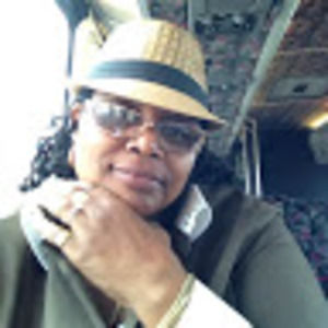 Meet your Posher, Debra